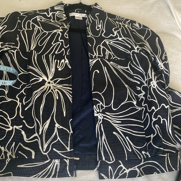 Rafael - woman’s navy/white floral jacket - Picture 5 of 10